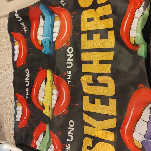 New ladies Slip on Skechers Boots Sz 6.5 & a lg backpack/shopping bag - Picture 9 of 10